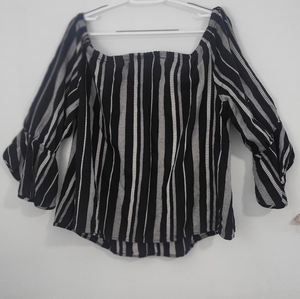 Lane‎ Bryant Off- the- shoulder Top. Size 18-20